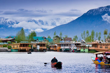 Taxi to Srinagar